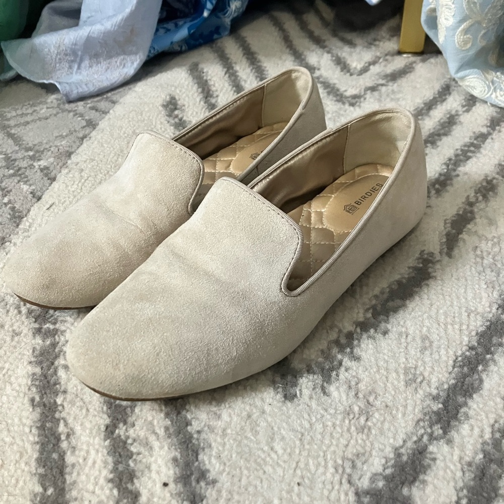 Birdies the Starling in Light Grey Suede